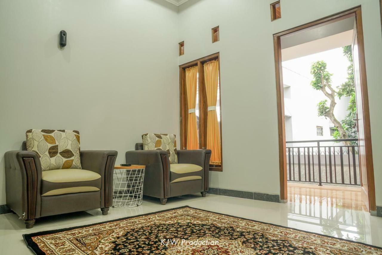 M Stay Guest House Jogja Jogyakarta Zewnętrze zdjęcie